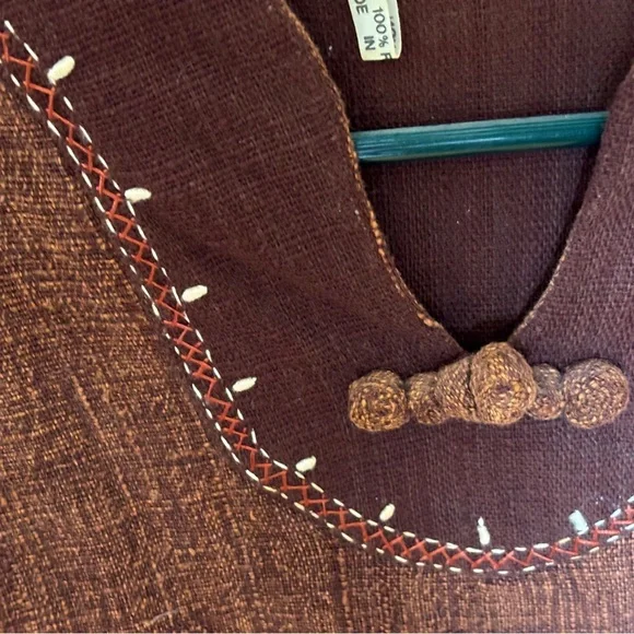 Embroidered top made in Thailand. Small​ - Picture 3 of 8